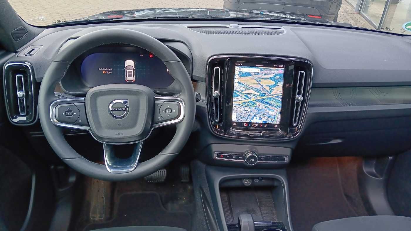 Fahrzeugabbildung Volvo XC40 Recharge Twin Ultimate AWD 'AHK, Schiebedac