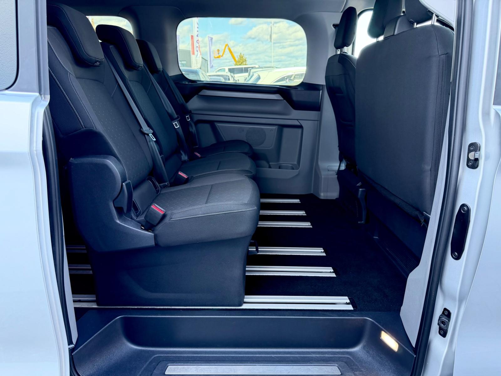 Ford Tourneo Custom 2.0d EcoBlue L2 Titanium 9.Sitzer