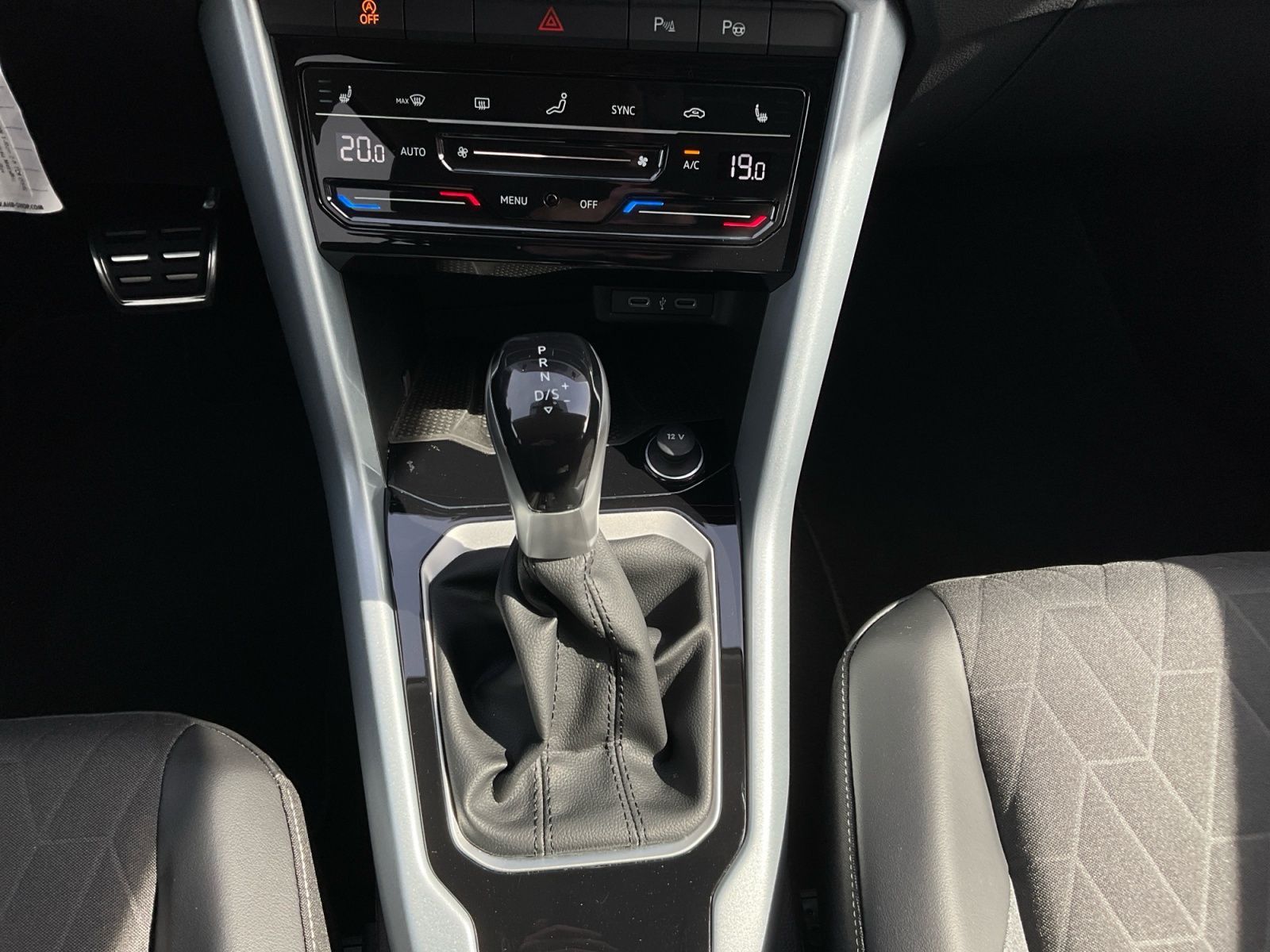 Volkswagen T-Roc - Bild 11