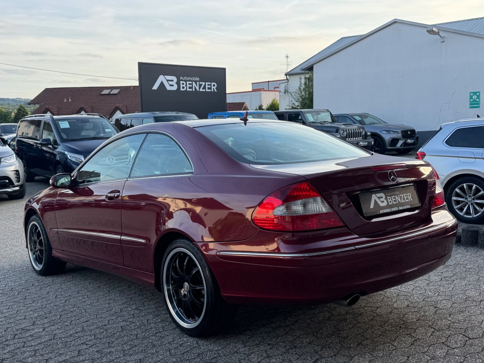 Fahrzeugabbildung Mercedes-Benz CLK 200 Kompressor Coupe/Elegance/S-Dach/SHZ/