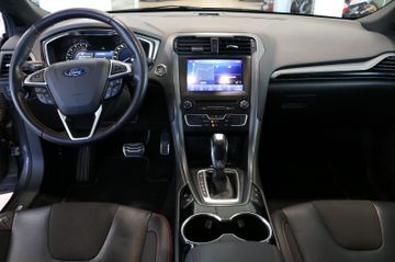 Fahrzeugabbildung Ford Mondeo Turnier ST-Line Automatik  LED / Navi