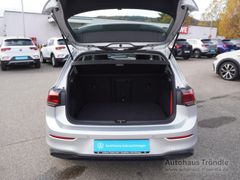 VW Golf VIII Life 1.0 eTSI DSG Bluetooth Navi LED