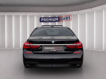 BMW 730 - 4