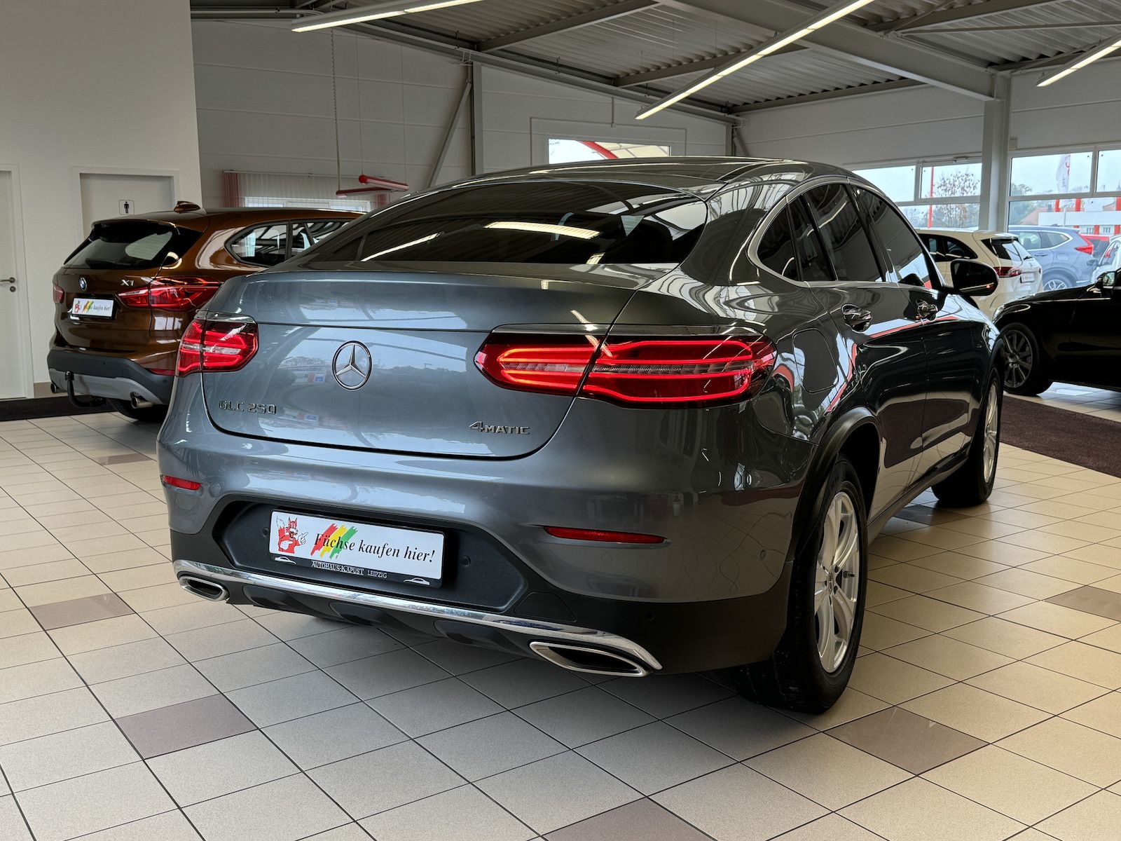 Fahrzeugabbildung Mercedes-Benz GLC 250 Coupe AMG/LED/Distronic/S-Dach/Memo/360°