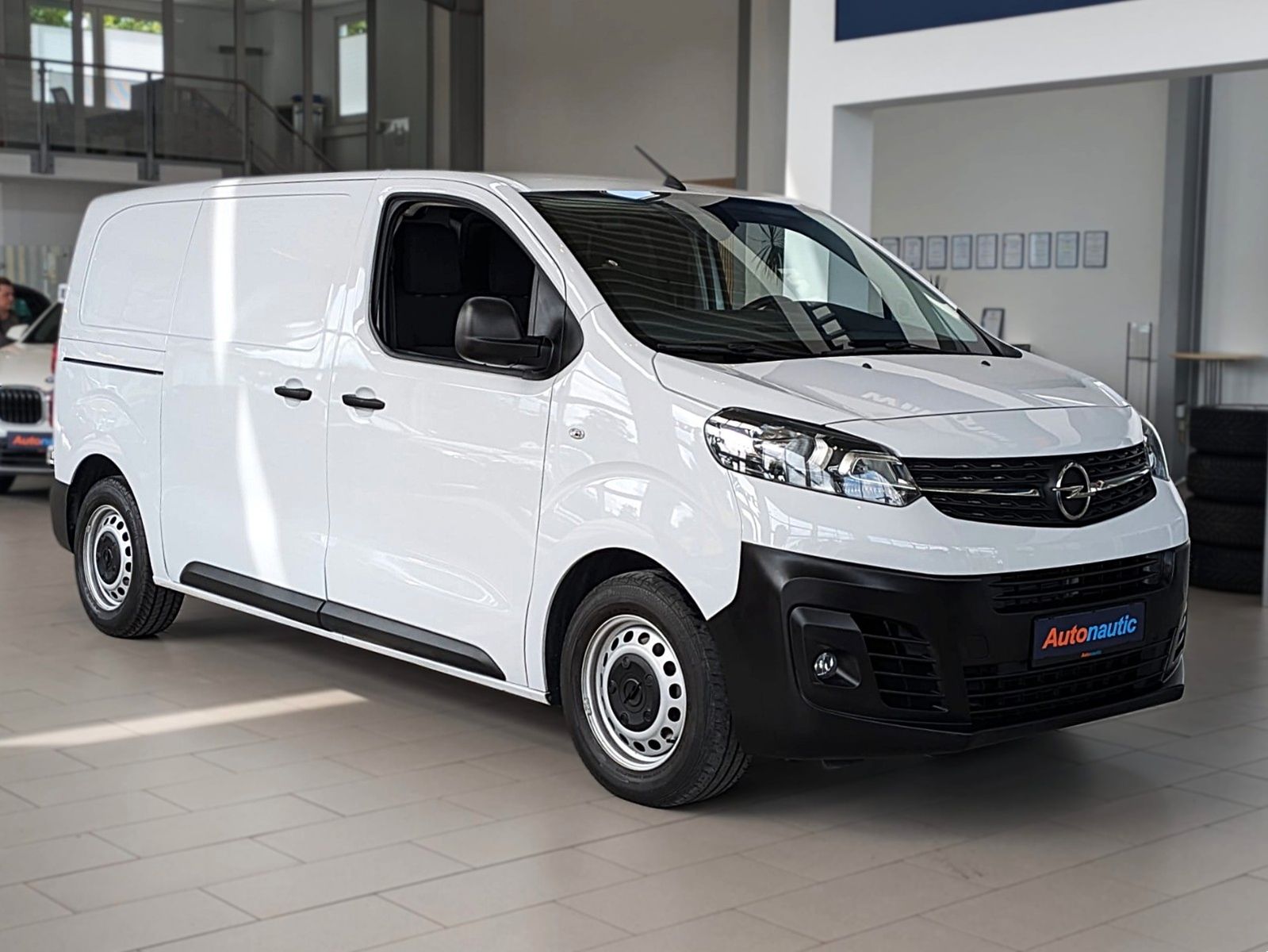 Fahrzeugabbildung Opel Vivaro Kasten Edition M KLIMA NAVI TEMPOMAT 1.Hd