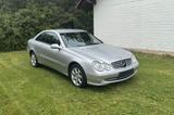 Mercedes-Benz CLK 320 ELEGANCE Leder 138 Tkm TÜV, Service neu - gebrauchte Mercedes-Benz CLK 320 aus dem Jahr 2003