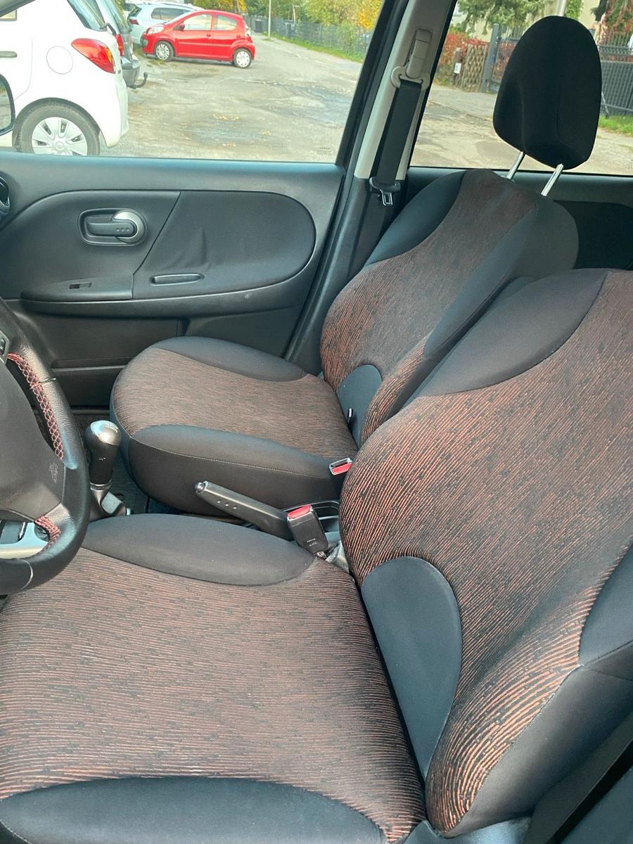 Nissan Note 2009 — photo 7