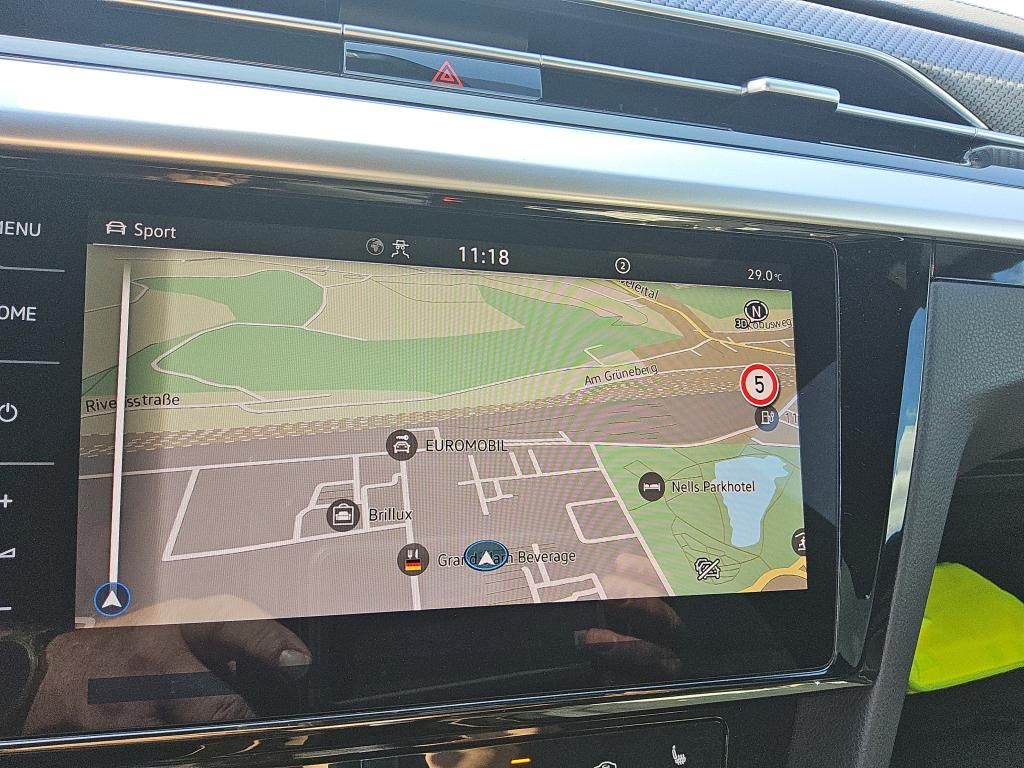 Volkswagen Arteon Shooting Brake R 2.0 TSI DSG 4M Pano. IQ foto 7