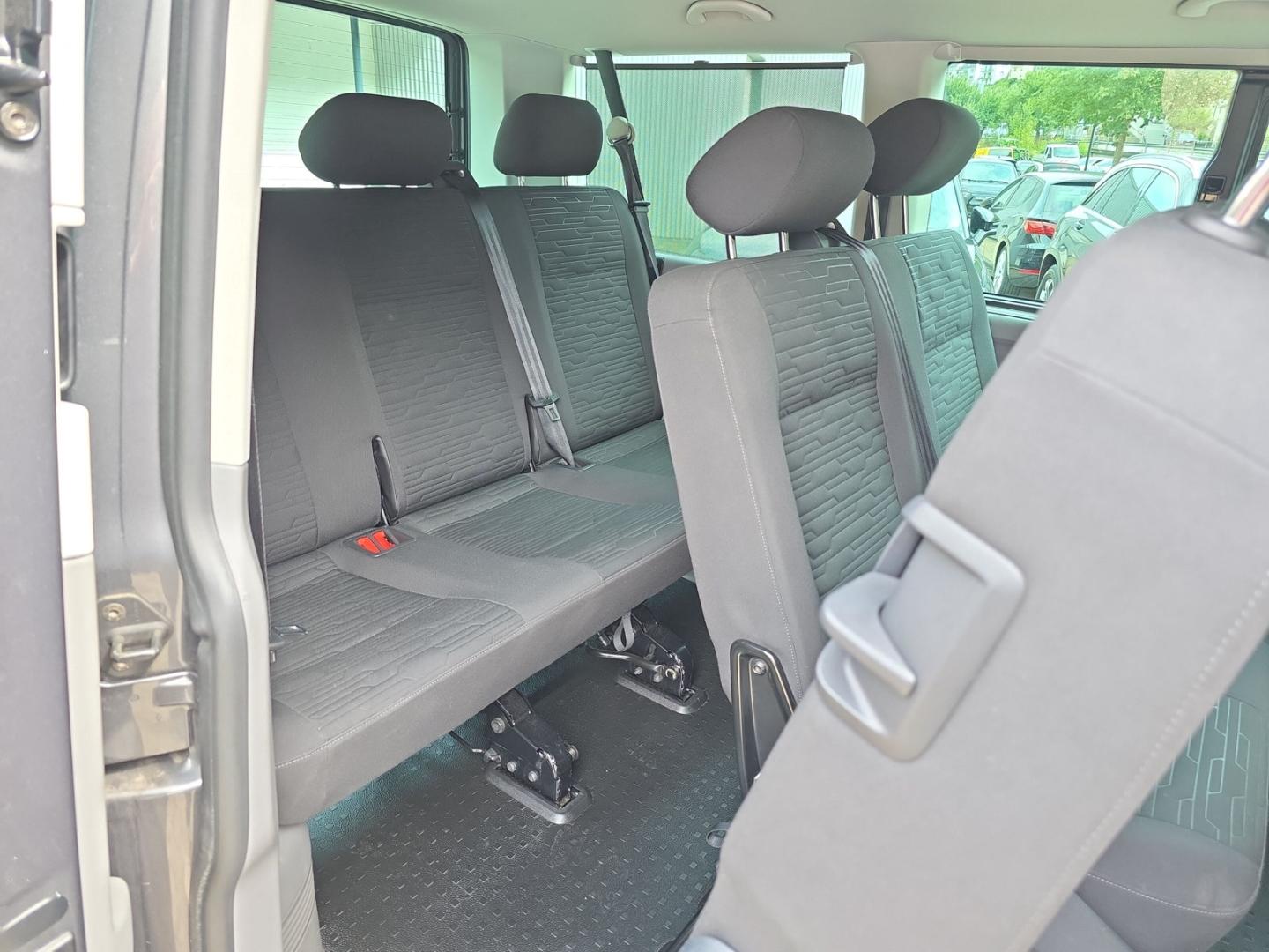 Volkswagen T6.1 Caravelle Comfortline 2.0 TDI Navi AHK