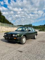 BMW E30 318i - BMW 318 aus 1988: 318i