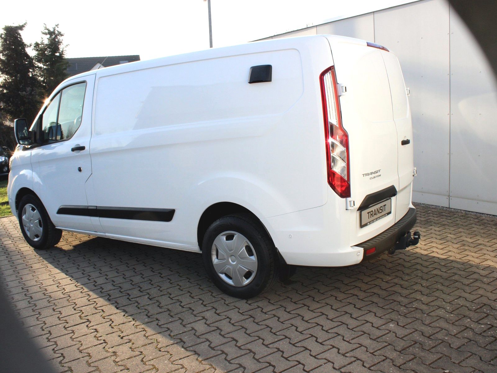 Fahrzeugabbildung Ford Transit Custom 340 L1 Trend Service-Line