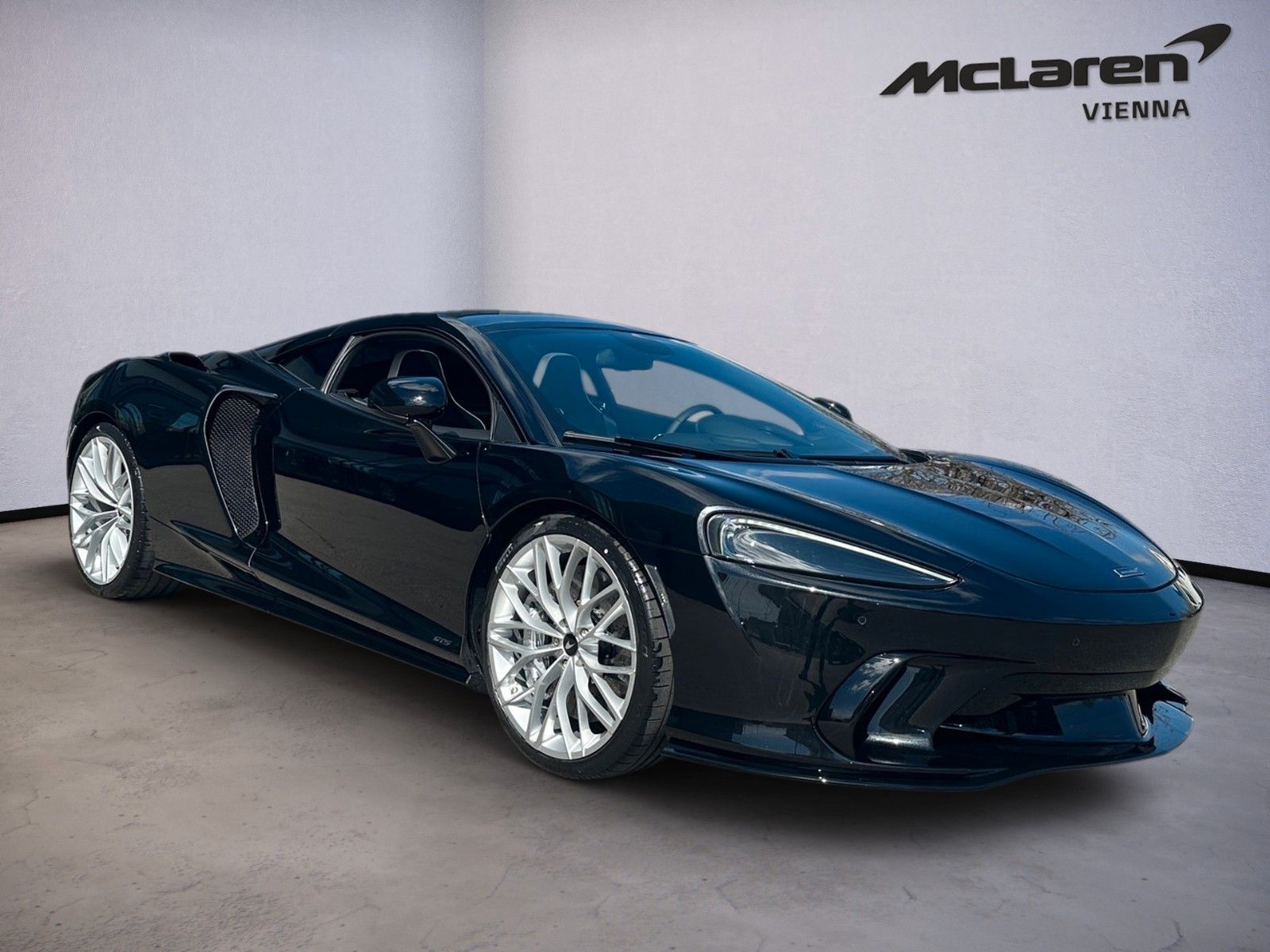 McLaren GTS / MSO Black / B&W / PANO / LIFT imagem 2