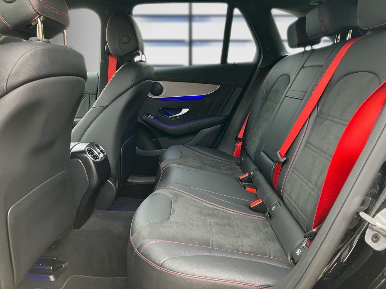 Fahrzeugabbildung Mercedes-Benz GLC 200 4M AMG Plus+Night+360°+Totw+Ambi+LED+20'