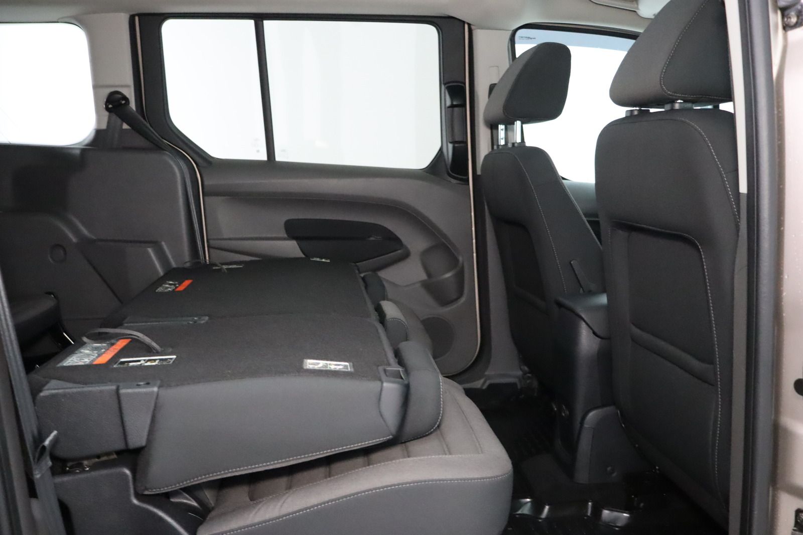 Fahrzeugabbildung Ford Grand Tourneo Connect 1.5 ECOBLUE Titanium