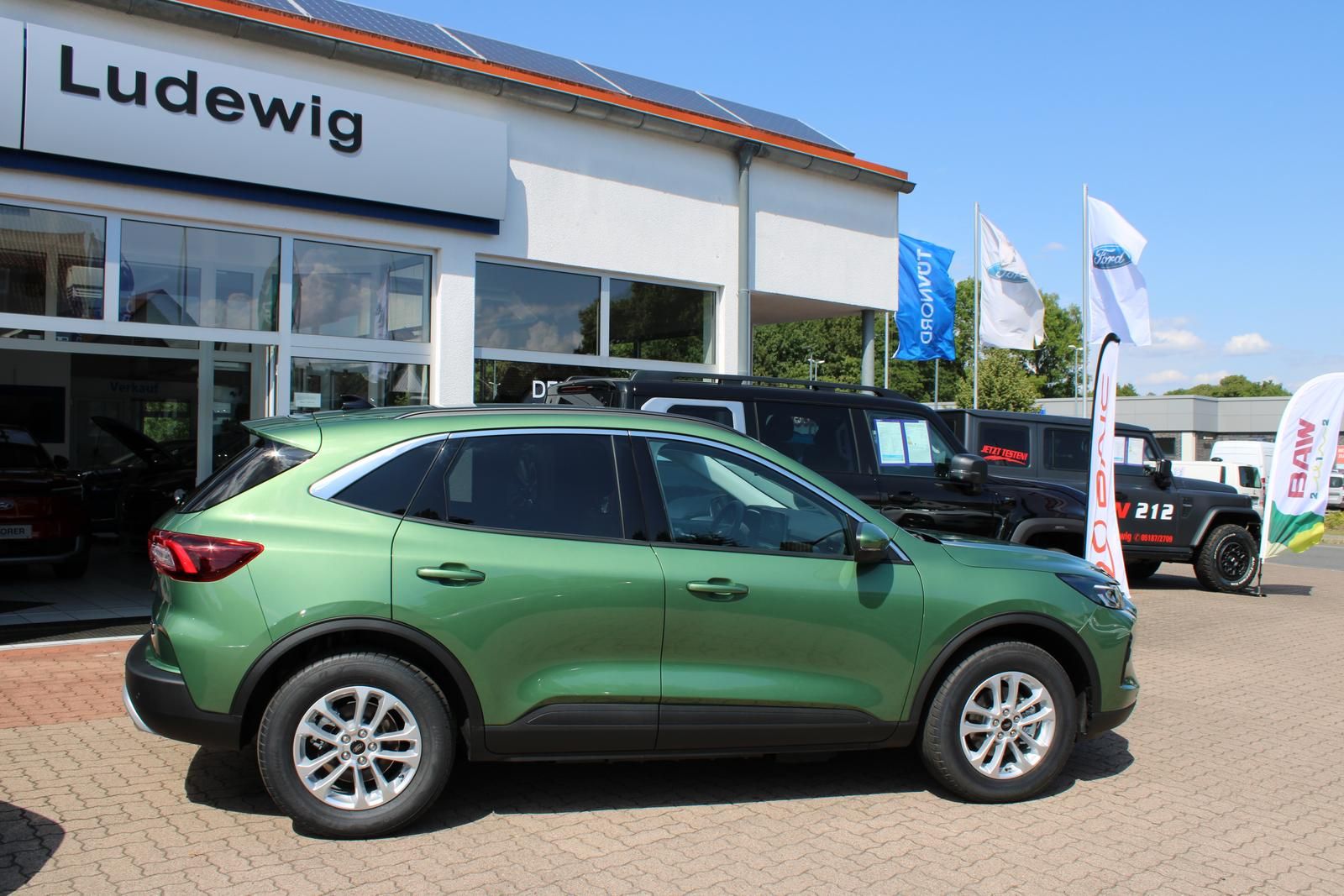 Ford Kuga Plug-In Hybrid Titanium LED Winterpaket imagem 3