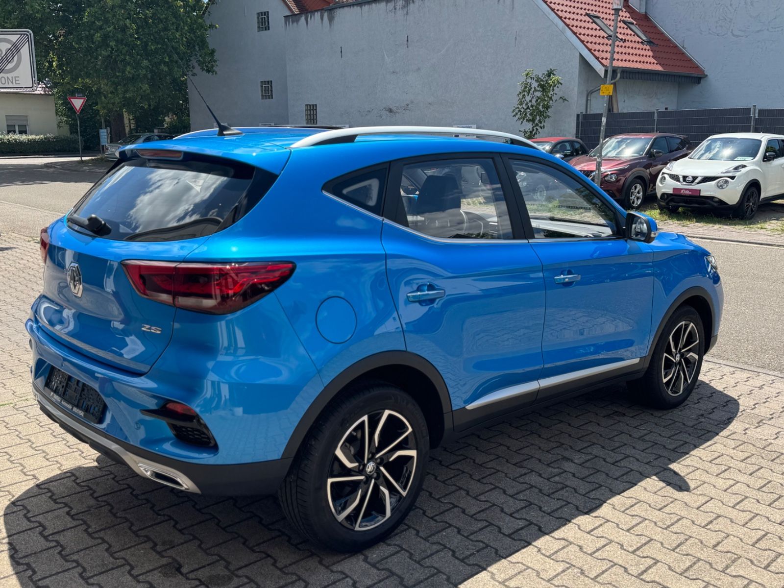 MG ZS