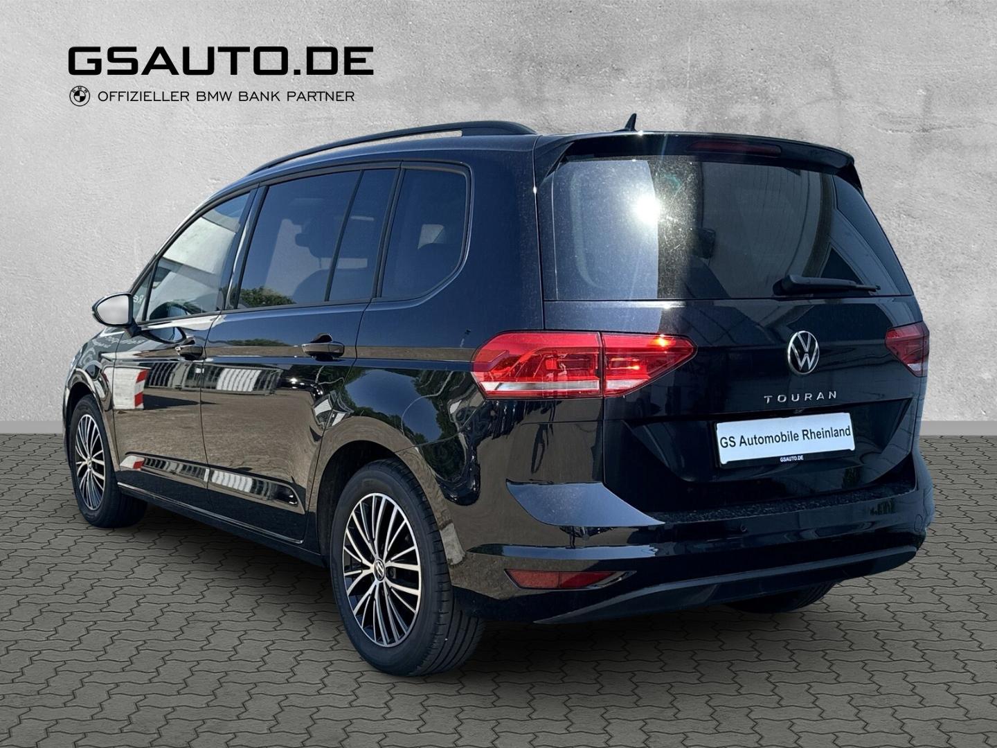 Volkswagen Touran Comfortline DSG NaviPRO PANO Kam 7-Sitzer