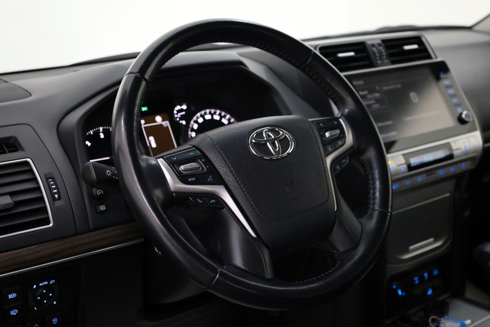 Fahrzeugabbildung Toyota Land Cruiser Comfort,Kamera,LED, CarPlay,SH