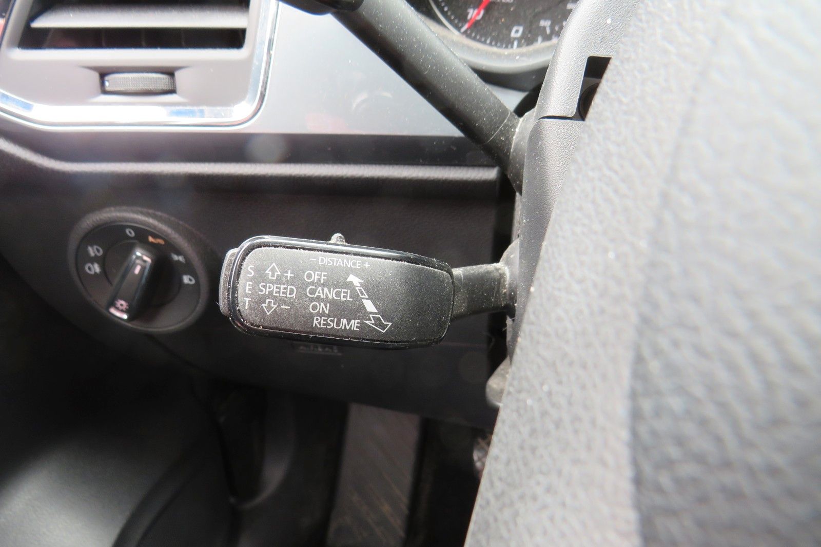 Fahrzeugabbildung SEAT Ateca Style CLIMATRONIC SITZH. PDC ACC GJ-REIFEN