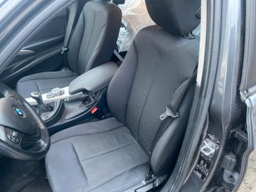 Bild 9 BMW 318 318d Touring*AHK*NAV*SHZ*ELEK.HECKKLAPPE*