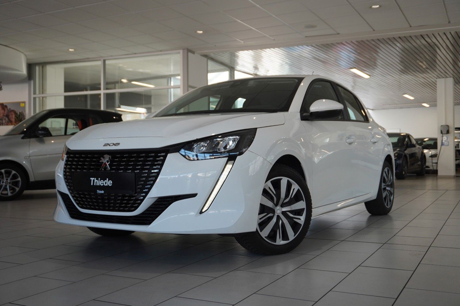 Fahrzeugabbildung Peugeot 208 1.5 HDI ACTICE NAVI/LED/SHZ/PDC/SPORT/TEMP.