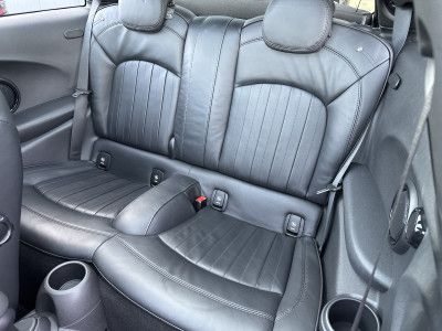 Fahrzeugabbildung MINI John Cooper Works NAV+LED+ACC+HUD+PANO+KAM+H&K