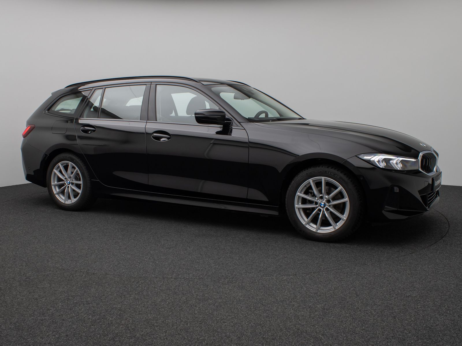 Fahrzeugabbildung BMW 318i Kamera DAB Widscreen Sportlenkrad Alarm