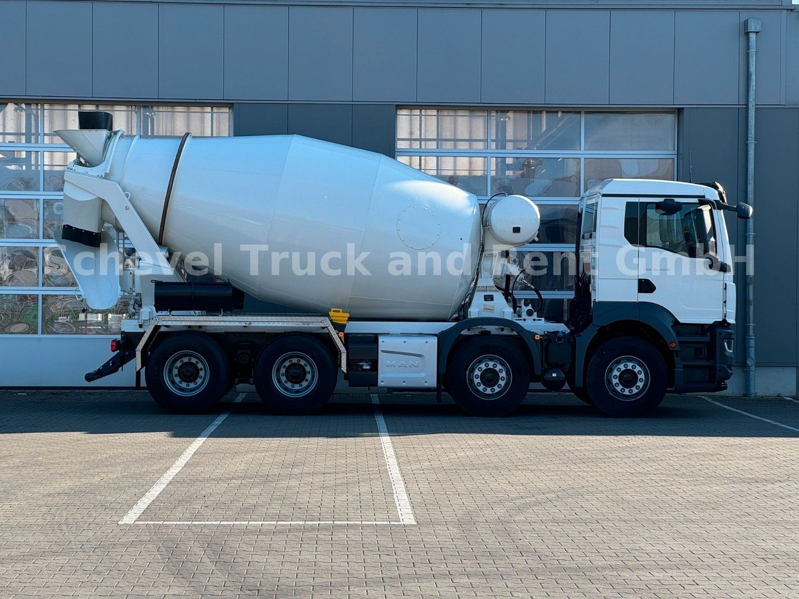 Fahrzeugabbildung MAN TGS 32.440 BB 8x4 Betonmischer EML 9