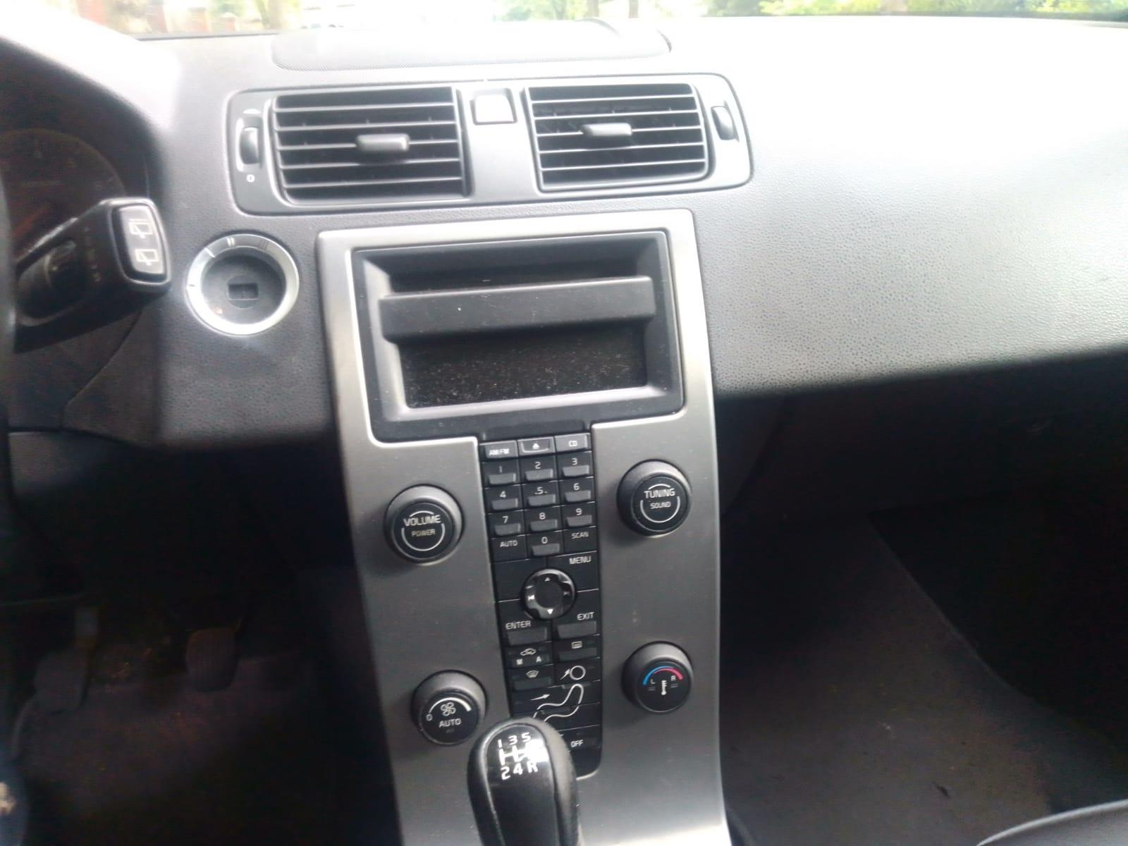 Volvo V50 2004 — photo 14