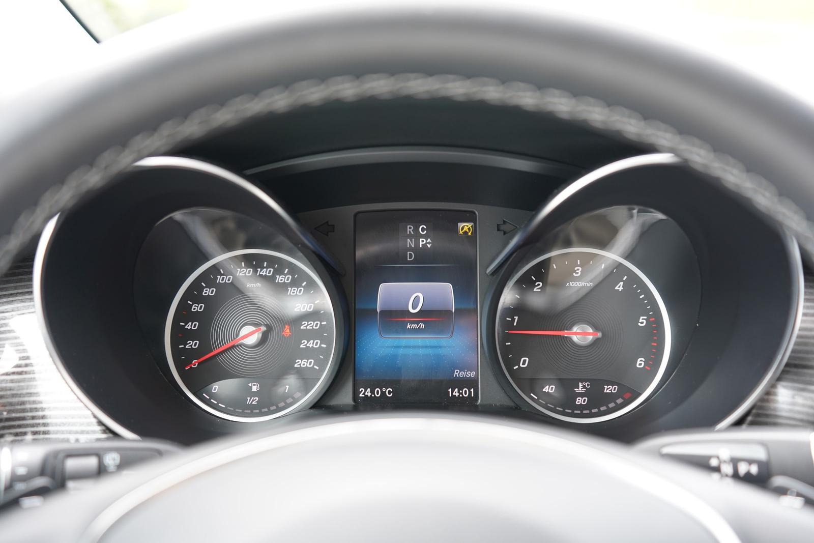 Mercedes-Benz V250d AMG Line lang Standheizung Burmester LED