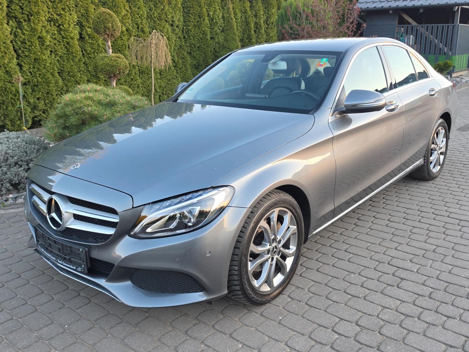 Mercedes-Benz C 180 C Limousine C 180 CGI