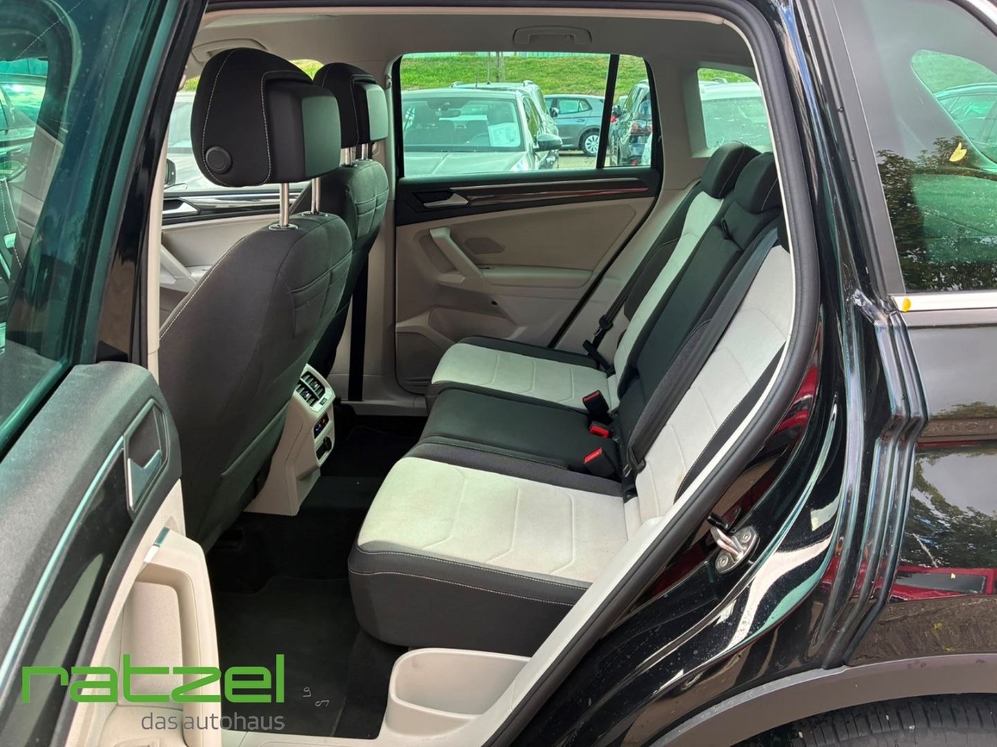 Fahrzeugabbildung Volkswagen Tiguan Elegance 2.0 TDI 7-Gang-DSG