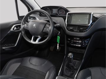 Peugeot 2008 Allure 1.6 16V VTi 5-Gang Pano Navi 2-Zonen