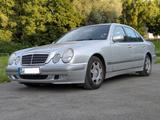 Mercedes-Benz E 200 KOMPRESSOR CLASSIC - gebrauchte Mercedes-Benz E 200 aus dem Jahr 2001