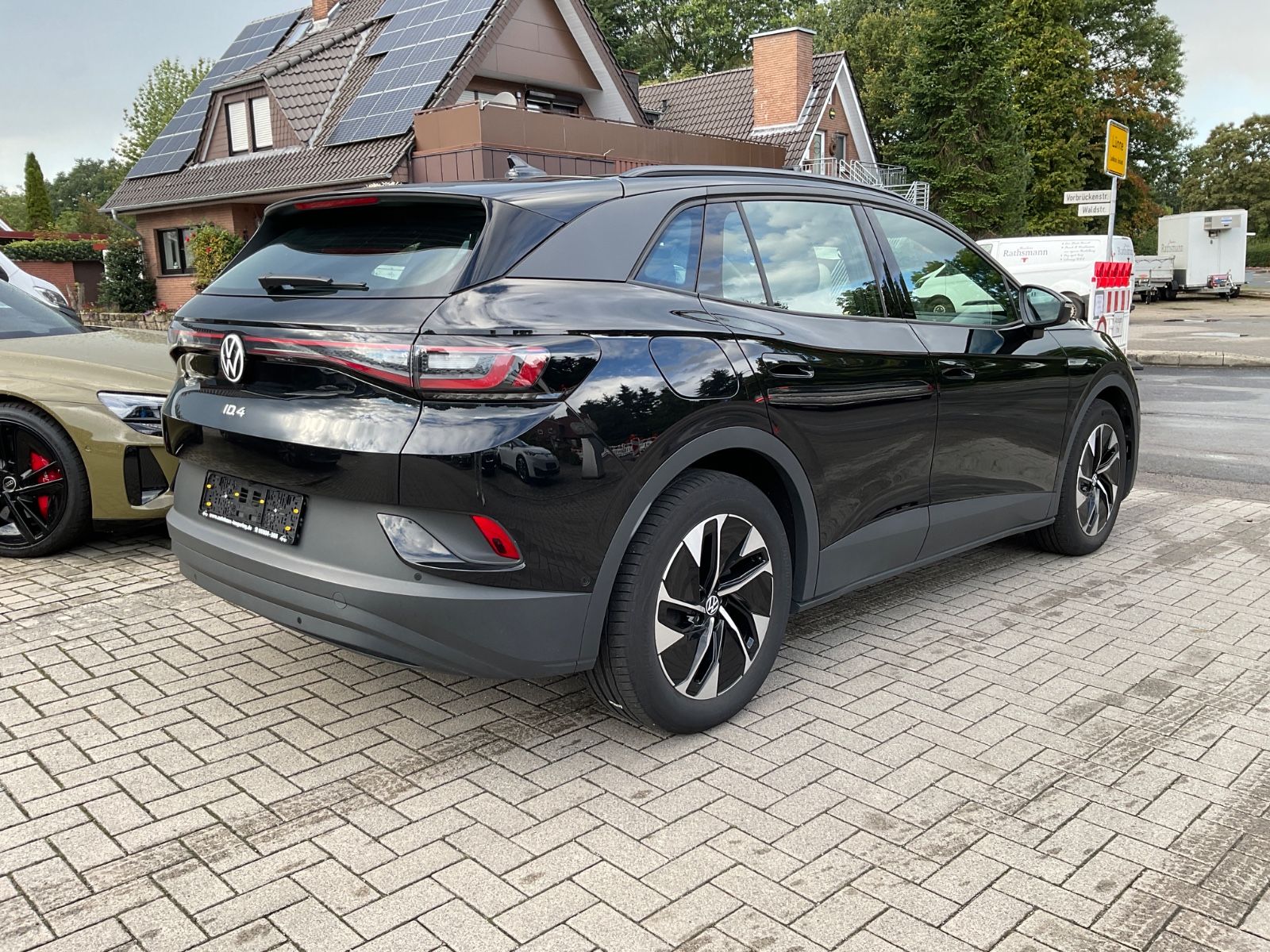 Fahrzeugabbildung Volkswagen ID.4 Pro Perform 82kWh,Navi,Wärmepumpe,Kamera