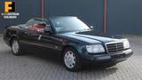 Mercedes-Benz E 220 Cabriolet Final Edition - Mercedes-Benz E 220 mit Benzin-Antrieb: Cabrio, Automatik