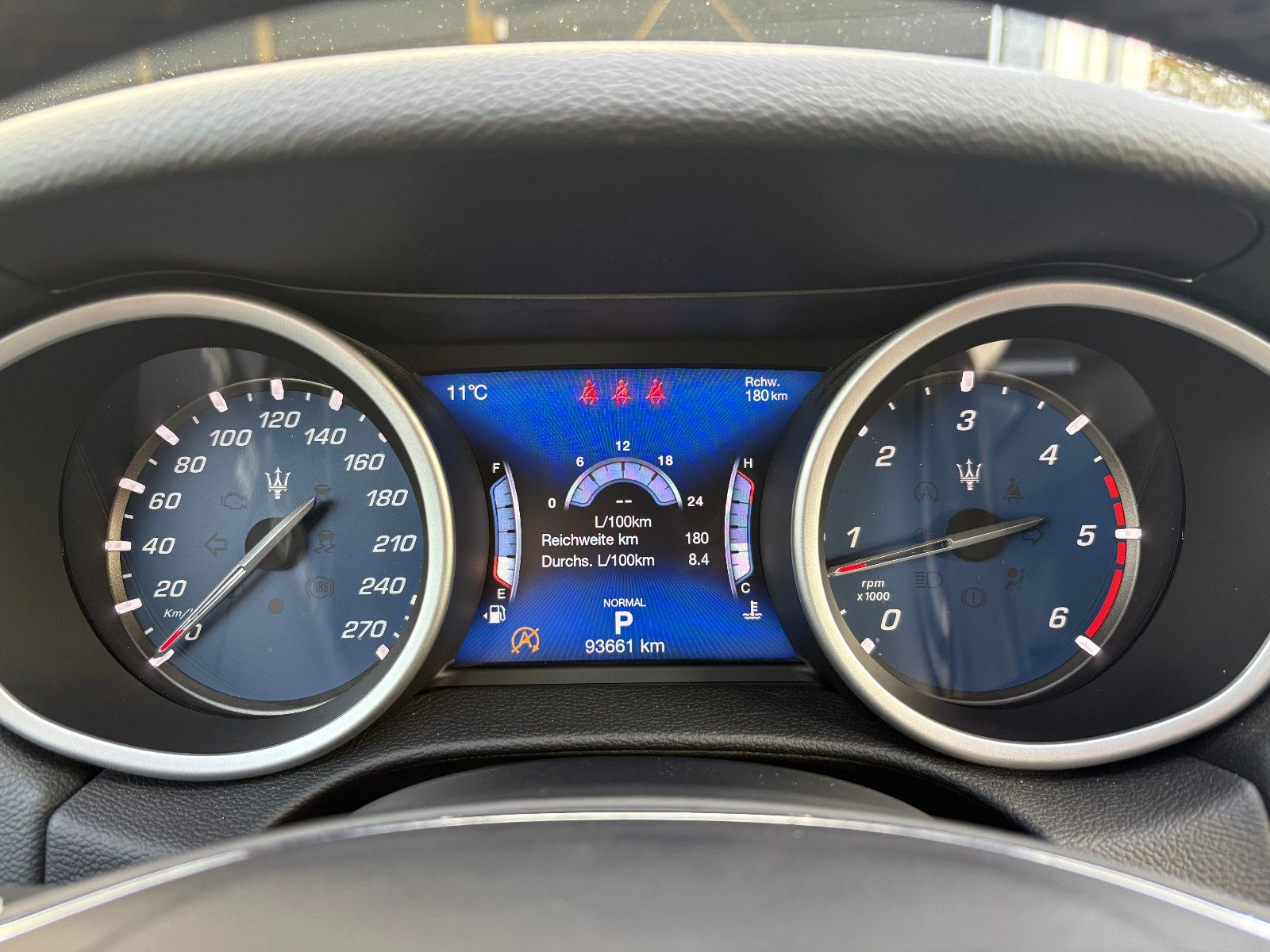 Fahrzeugabbildung Maserati Ghibli Diesel/FACELIFT/KAMERA/NEUES-MODELL