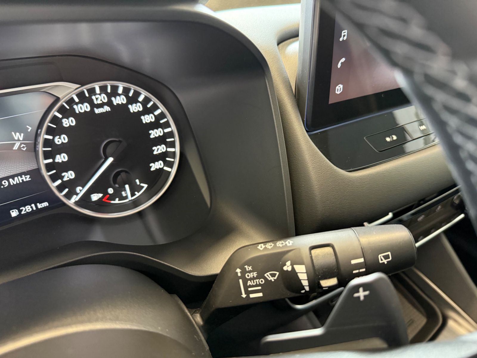 Fahrzeugabbildung Nissan Qashqai Acenta 360° Kamera Navi, Winterpaket.