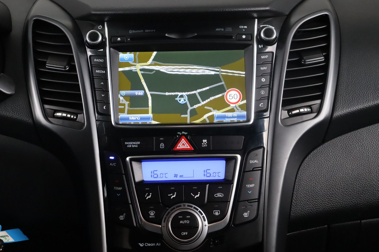 Fahrzeugabbildung Hyundai i30 Passion * Navi * RFK * Lenkradhzg.