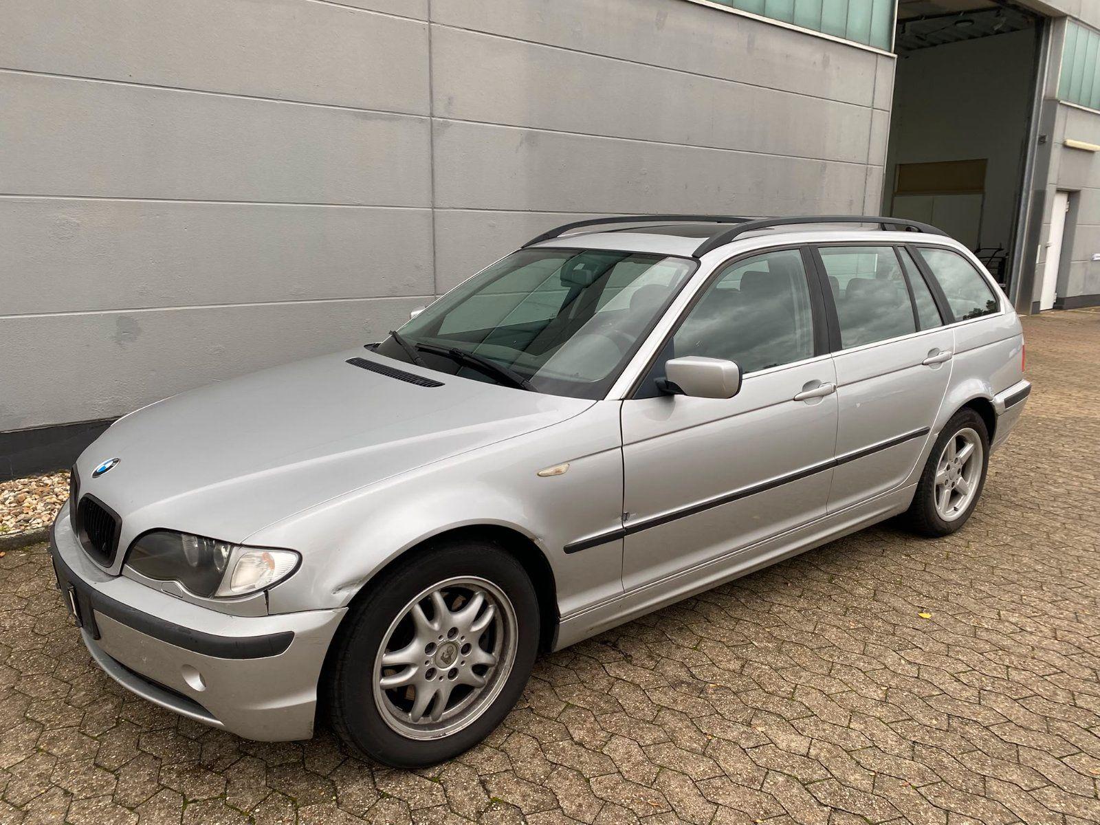 BMW 320
