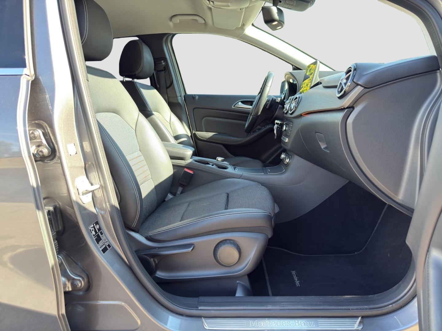 Mercedes-Benz B 200 d 7G Urban LED Navi  *Garantie*