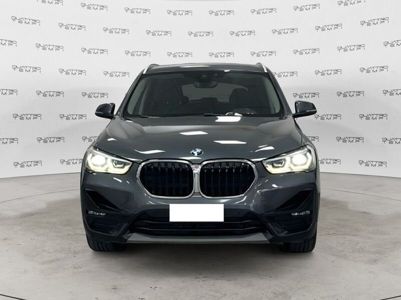 BMW X1 xDrive 18d XLine Plus automatico imagem 2