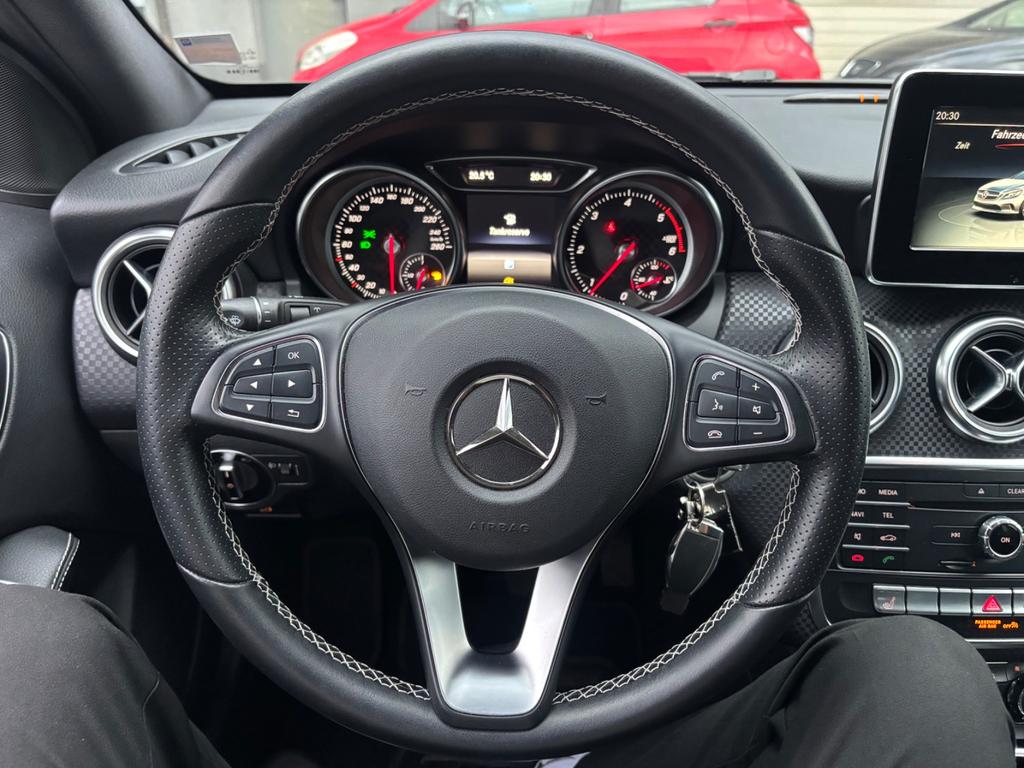 Mercedes-Benz A 180