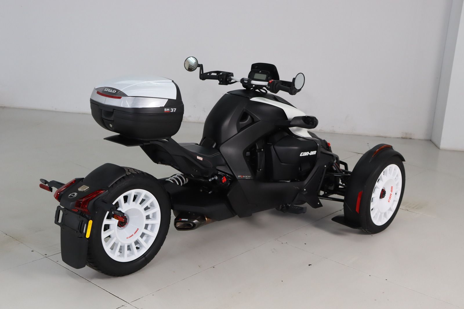 Fahrzeugabbildung Can-Am Ryker 900 Rallye * Top-Case * 1. Hand