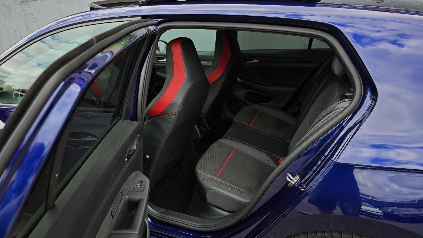 Volkswagen Golf 8 GTI Clubsport DSG * Black*Pano/Matrix/ACC, миниатюра 9