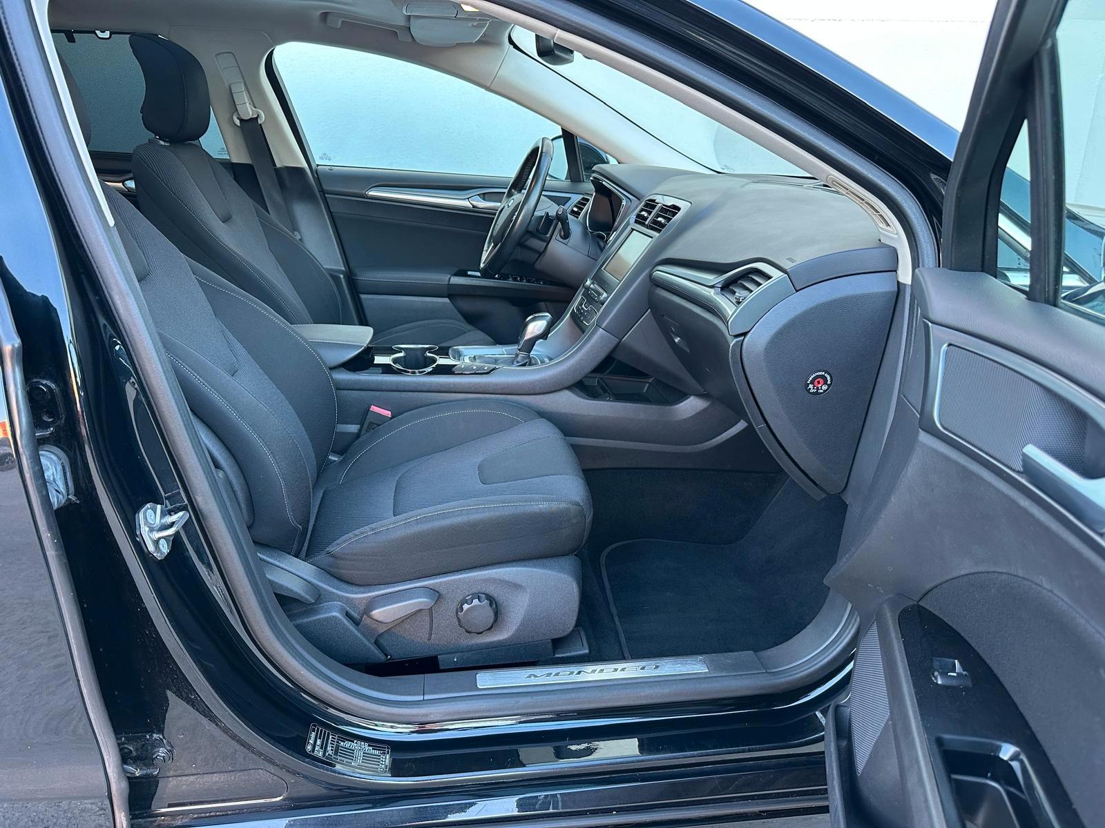 Ford Mondeo 2014 — photo 19