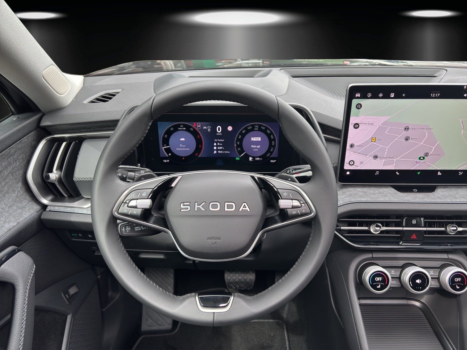 Fahrzeugabbildung SKODA Kodiaq Selection 2.0 TDI DSG PANO+AHK+ACC+360°