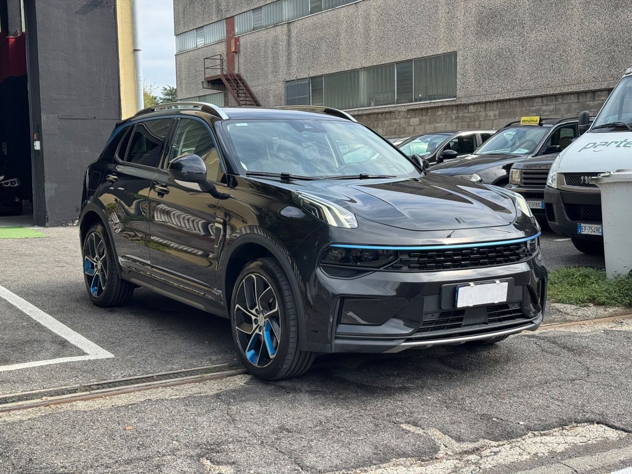 Other Lynk&co 01 PHEV (192 kw) imagem 3