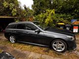 Mercedes-Benz E 300 T-Modell BlueTEC Hybrid Luft Pano AMG-Type - gebrauchte Mercedes-Benz E 300 aus dem Jahr 2014