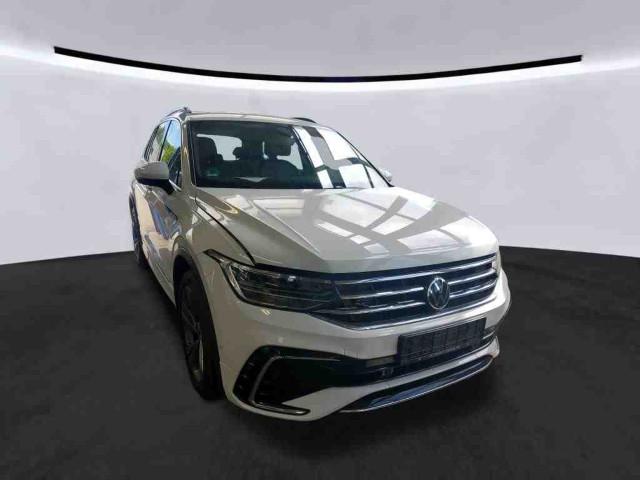 Volkswagen Tiguan 1.5 TSI DSG R-Line  RFK Navi ACC Pano